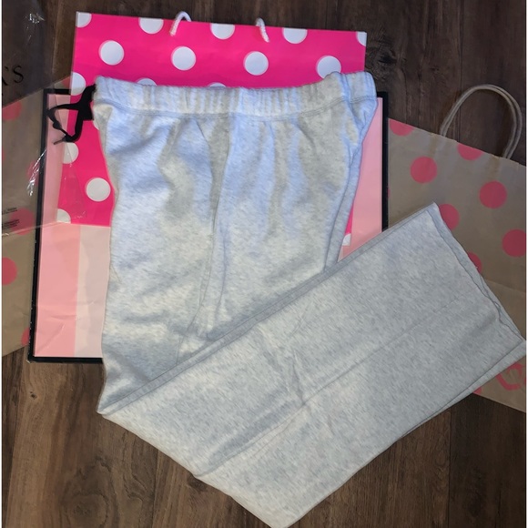 NEW VS PINK Size SMALL Grey with Rainbow Script Logo Boyfriend Sweatpant. - Picture 4 of 11